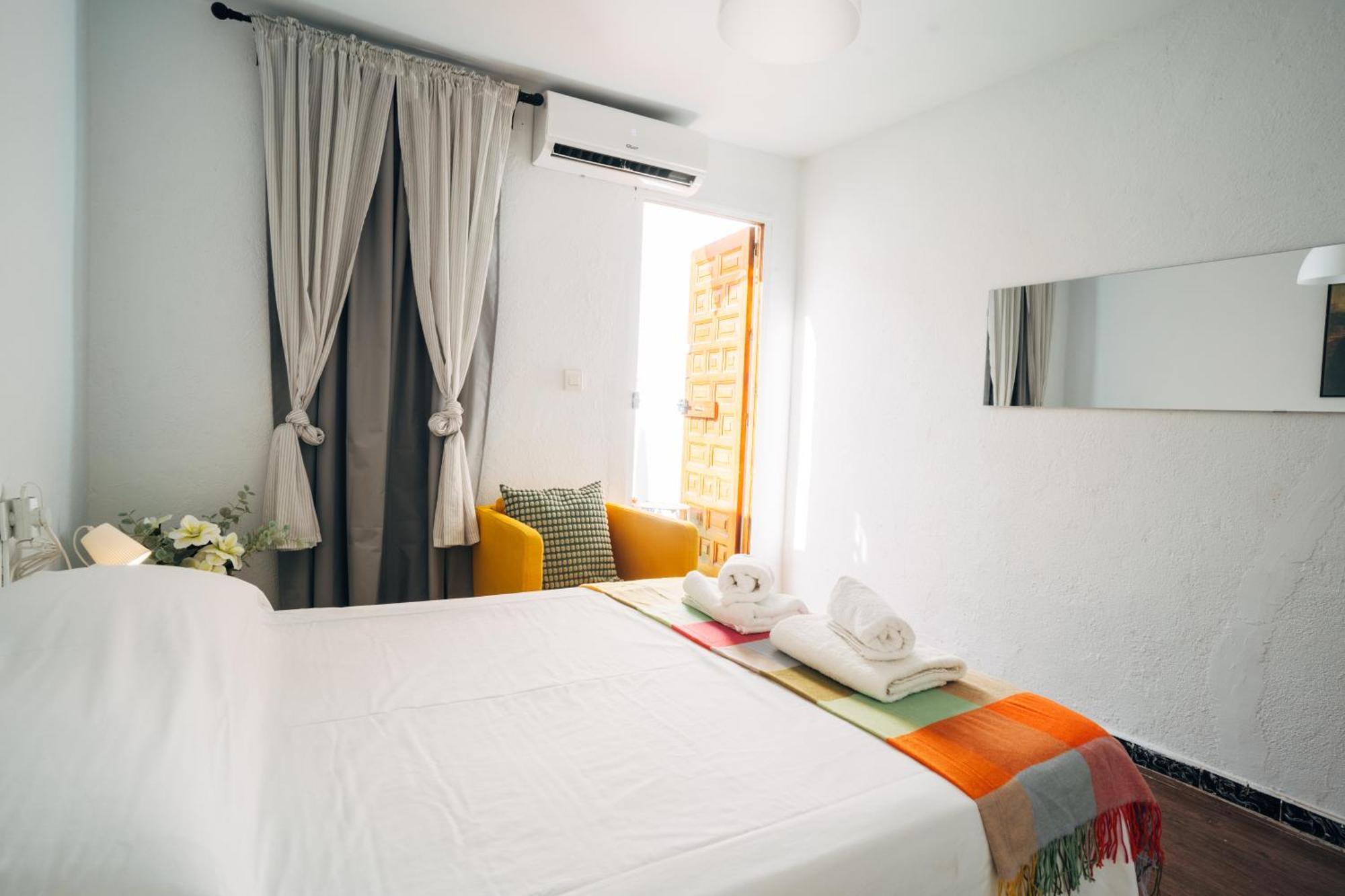 הוילה אלמריה Atp San Cristobal A 5 Minutos De Puerta Purchena - Alcazaba - Catedral - Wifi Gratis! מראה חיצוני תמונה