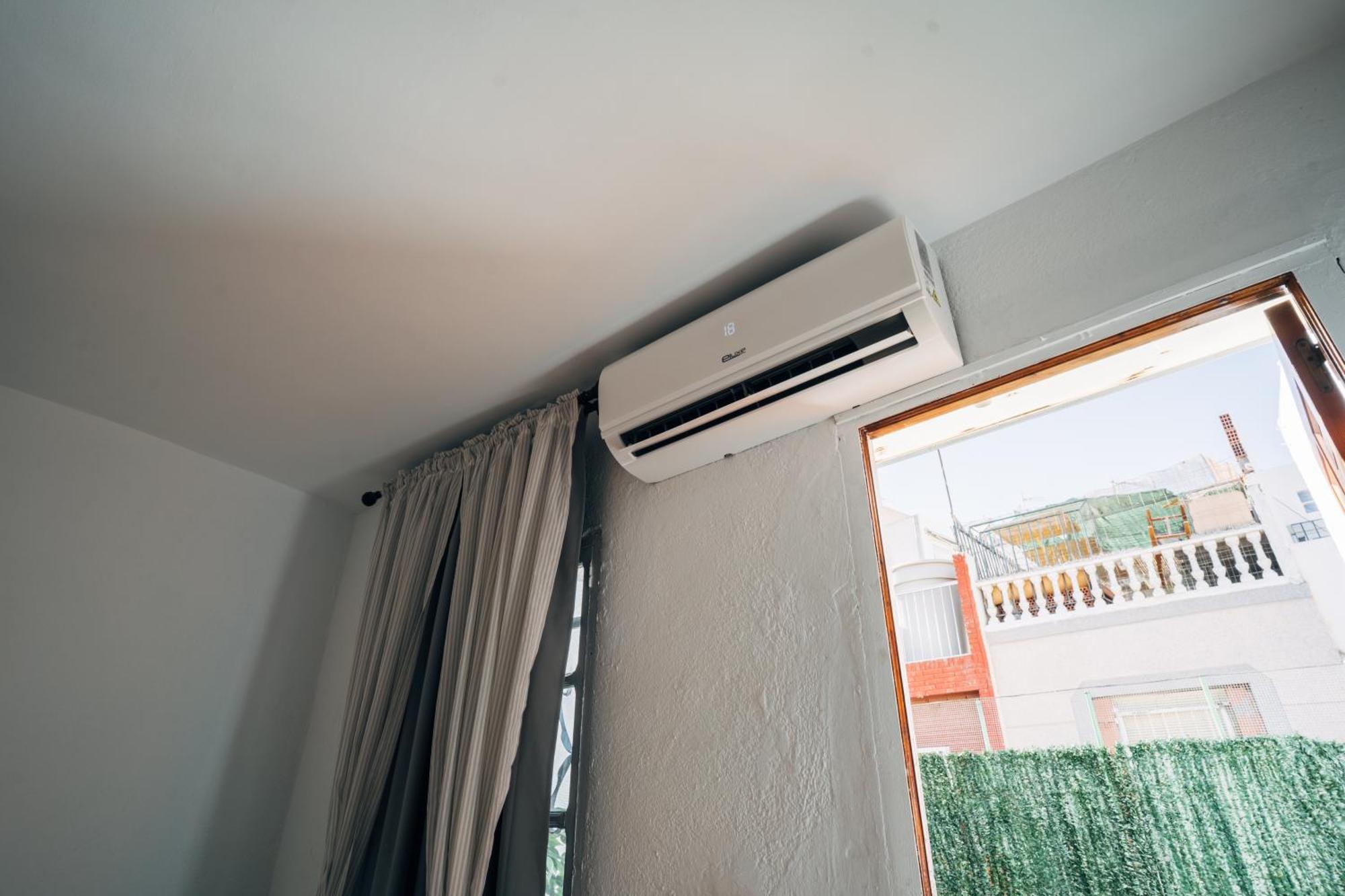 הוילה אלמריה Atp San Cristobal A 5 Minutos De Puerta Purchena - Alcazaba - Catedral - Wifi Gratis! מראה חיצוני תמונה